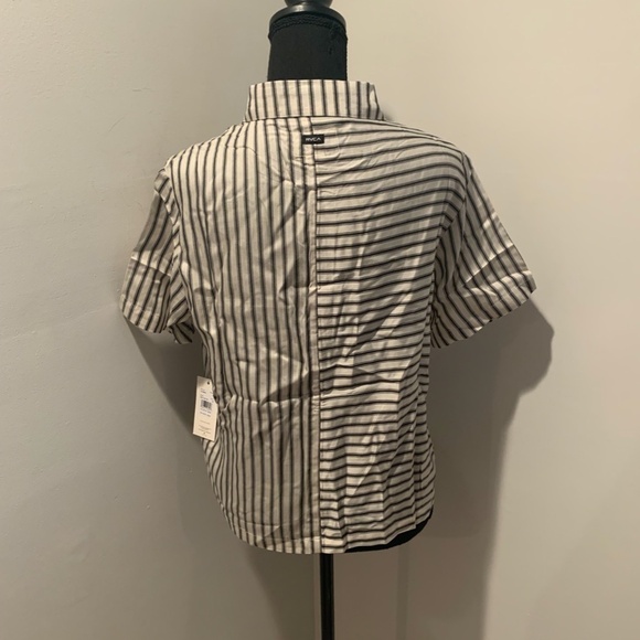 RVCA Sunday Collection Take It Easy Top Small NWT - Picture 3 of 6